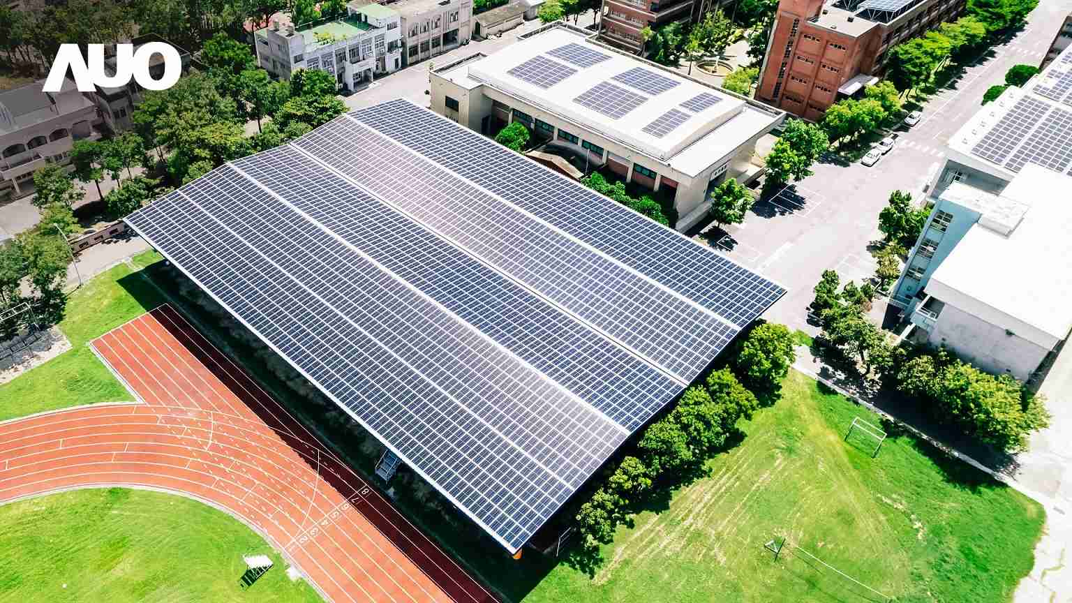 万利SunSteel光电整合型浪板具备快速安装、、轻量化优势，，，，可提升15%发电效能，，，，通过国际IEC与台湾VPC认证安全、、、防漏、、、耐候标准